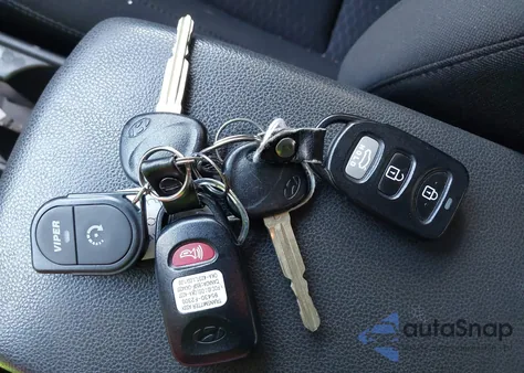 2019 Hyundai Elantra Se from USA, damaged, VIN KMHD74LF2KU850109